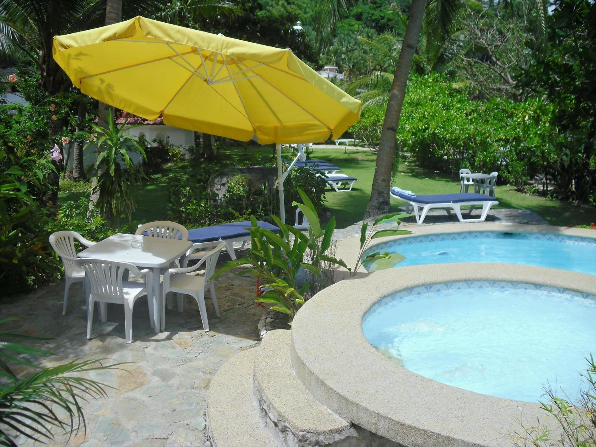 Blue Crystal Beach Resort Puerto Galera Kültér fotó