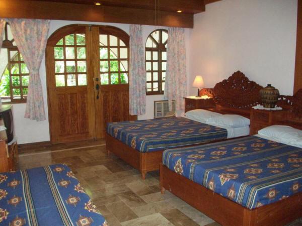 Blue Crystal Beach Resort Puerto Galera Kültér fotó