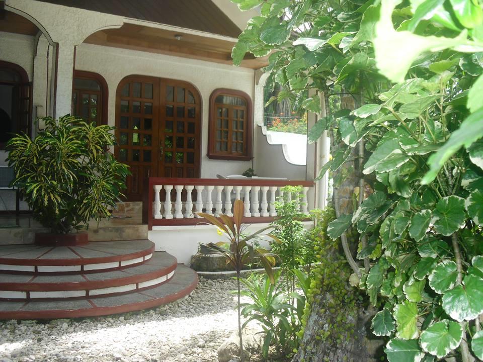 Blue Crystal Beach Resort Puerto Galera Kültér fotó