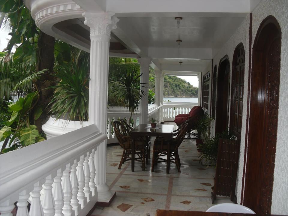 Blue Crystal Beach Resort Puerto Galera Kültér fotó